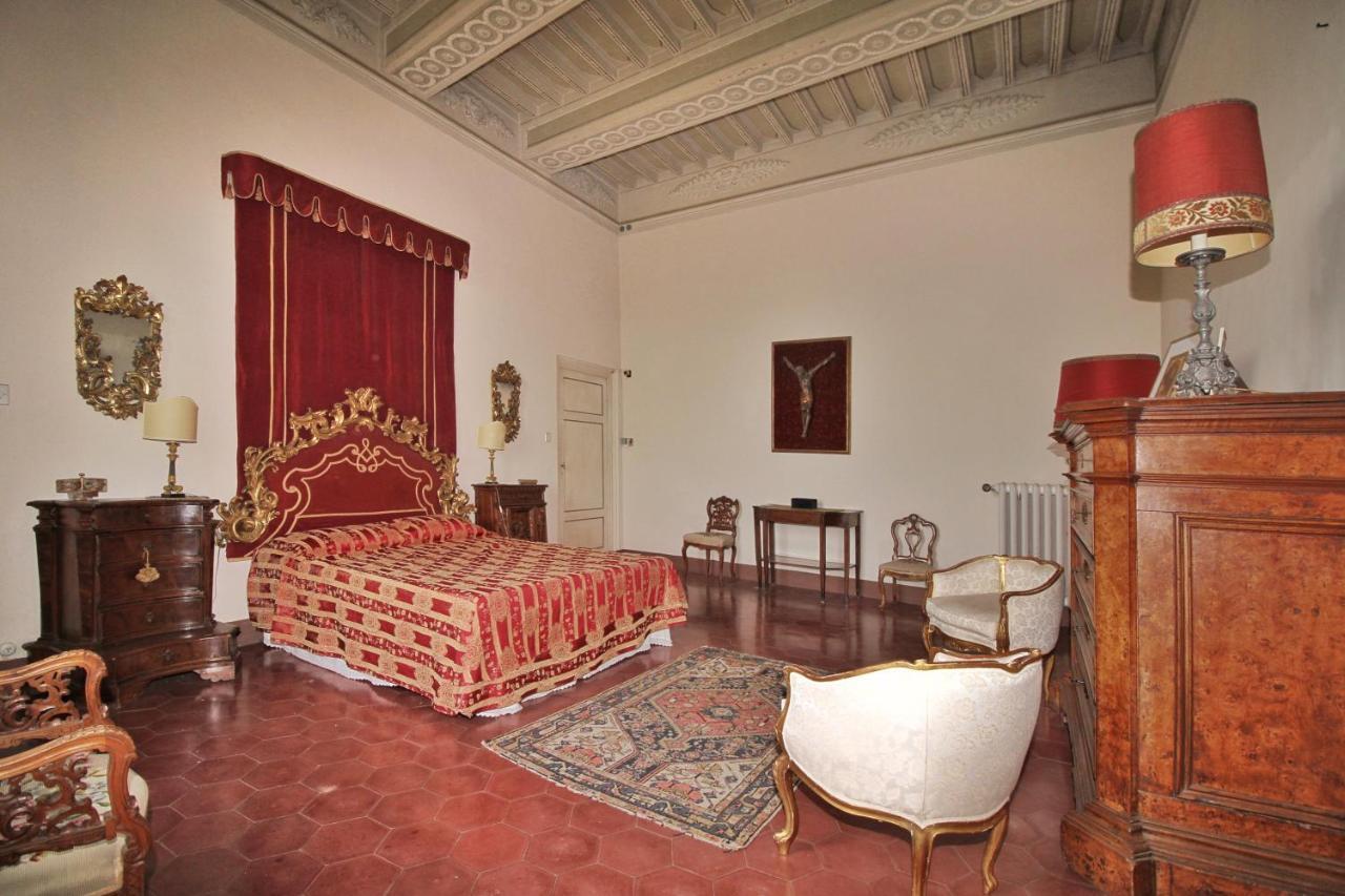 Castello Di Sovicille - Residenza D'Epoca Bed & Breakfast Exterior photo