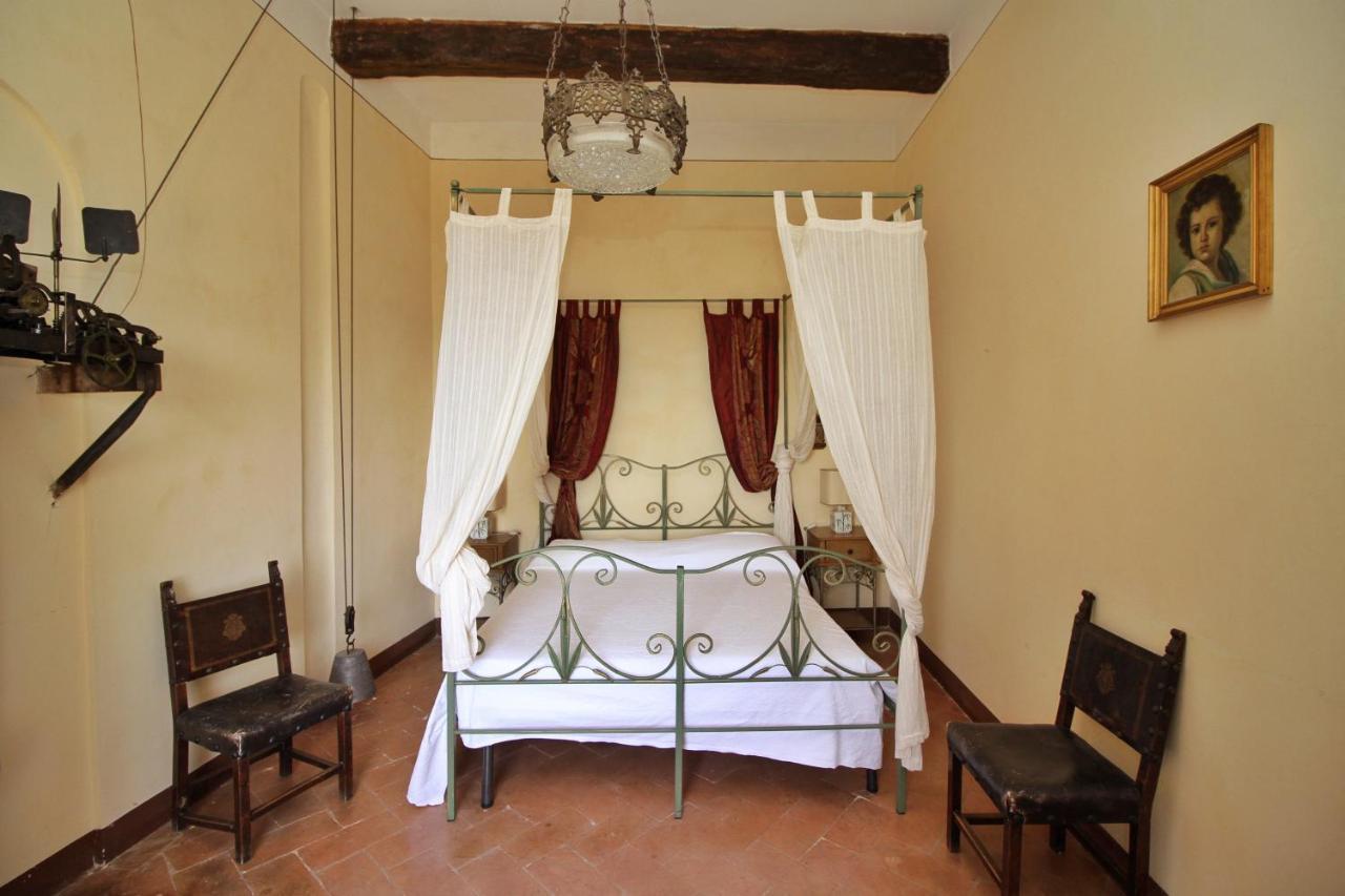 Castello Di Sovicille - Residenza D'Epoca Bed & Breakfast Exterior photo