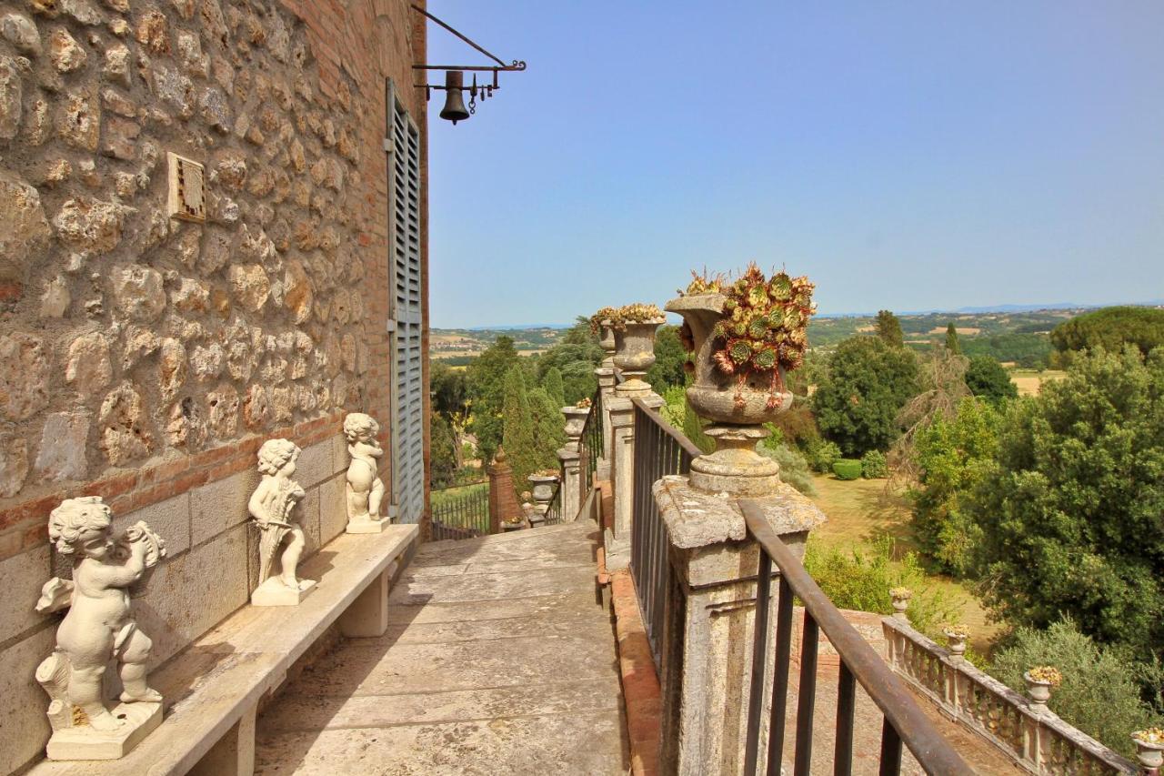 Castello Di Sovicille - Residenza D'Epoca Bed & Breakfast Exterior photo