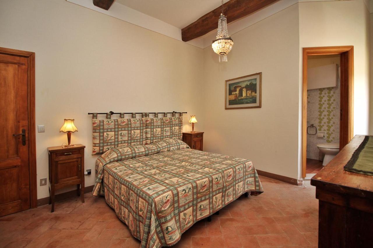 Castello Di Sovicille - Residenza D'Epoca Bed & Breakfast Exterior photo