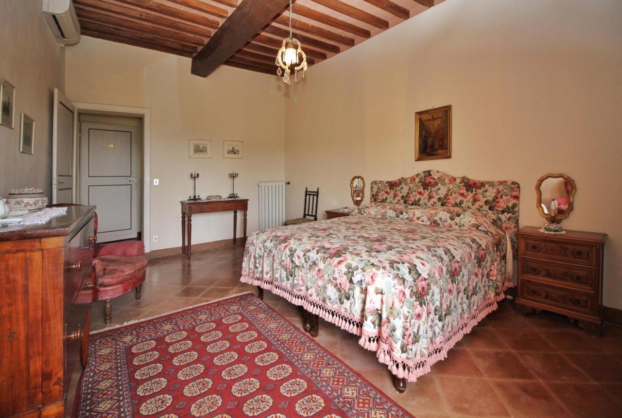 Castello Di Sovicille - Residenza D'Epoca Bed & Breakfast Exterior photo