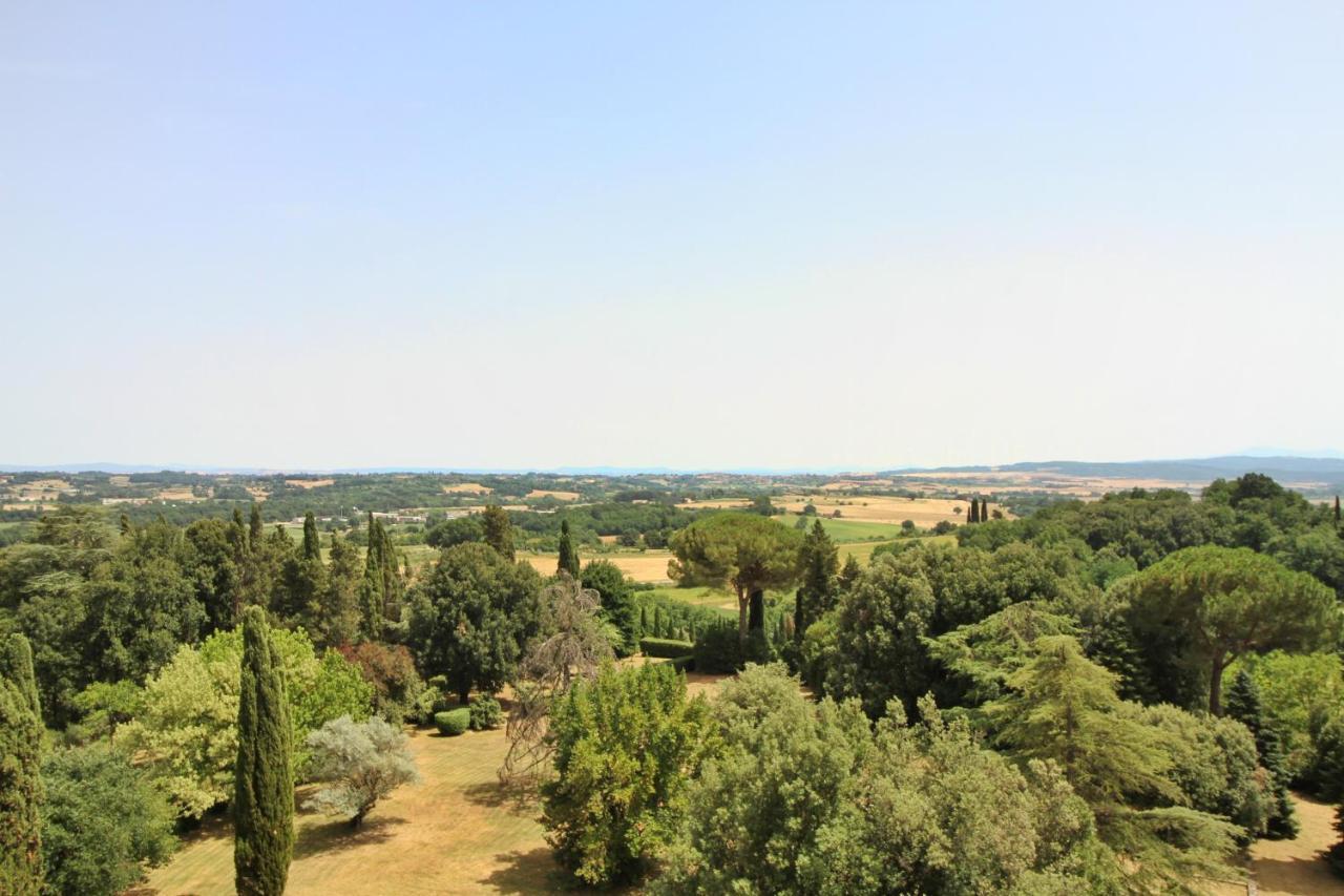 Castello Di Sovicille - Residenza D'Epoca Bed & Breakfast Exterior photo